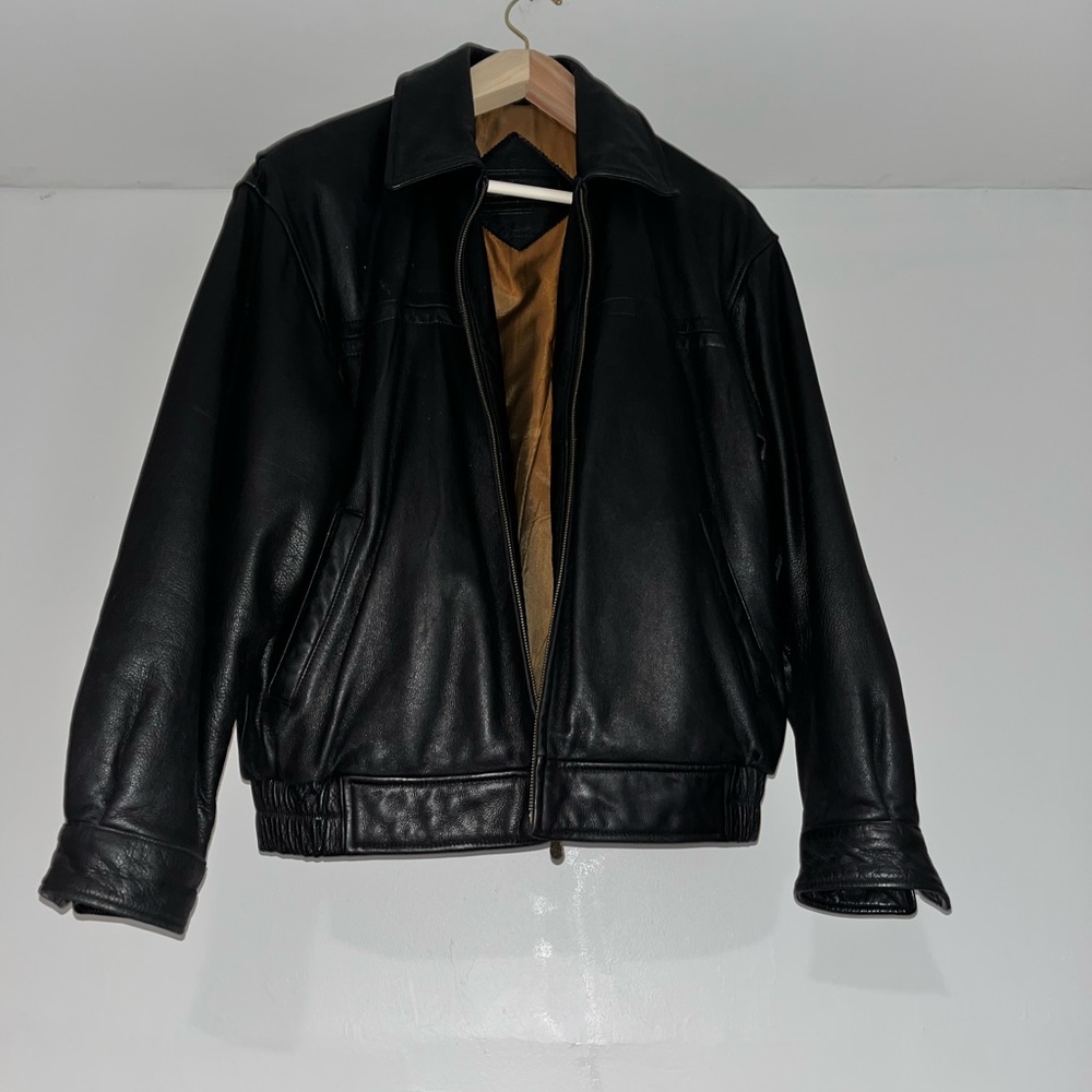 Black leather jacket - vintage
